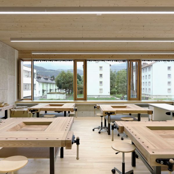 GLOKKNITZ SCHOOL Austria DFA Architects
