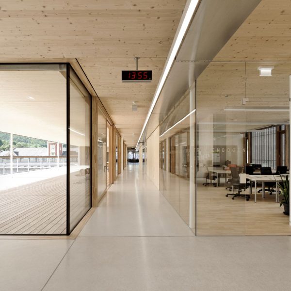 GLOKKNITZ SCHOOL Austria DFA Architects